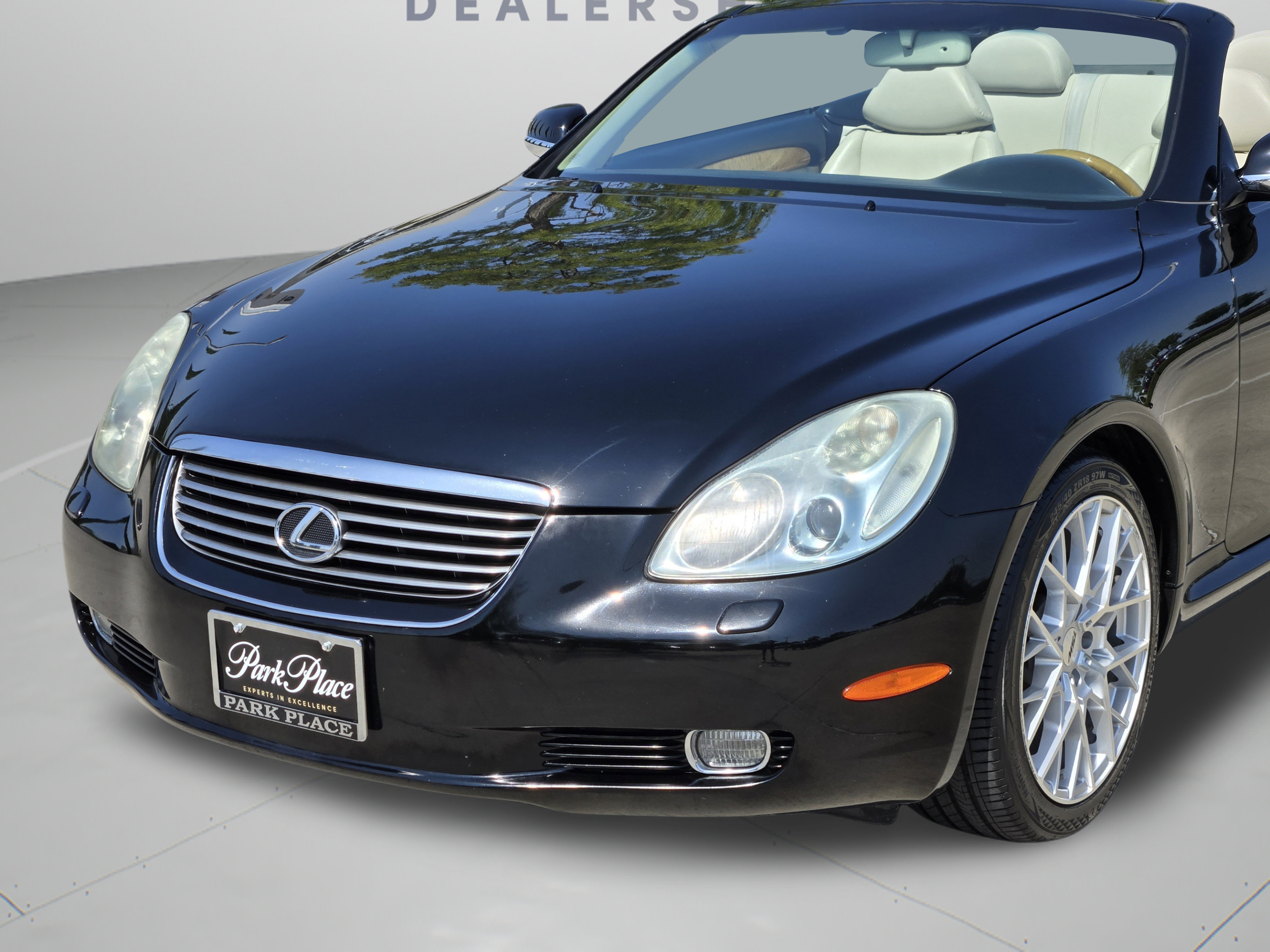 Used 2005 Lexus SC 430 Convertible RWD image 33