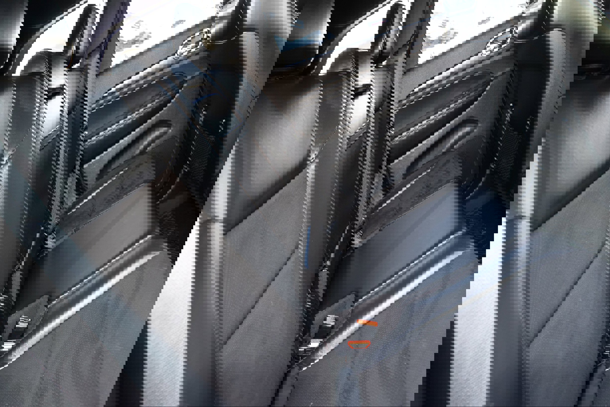 Used 2020 Jeep Grand Cherokee Altitude image 16