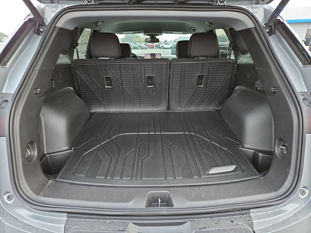 New 2026 Chevrolet Blazer LT w/ Convenience Package FWD image 17