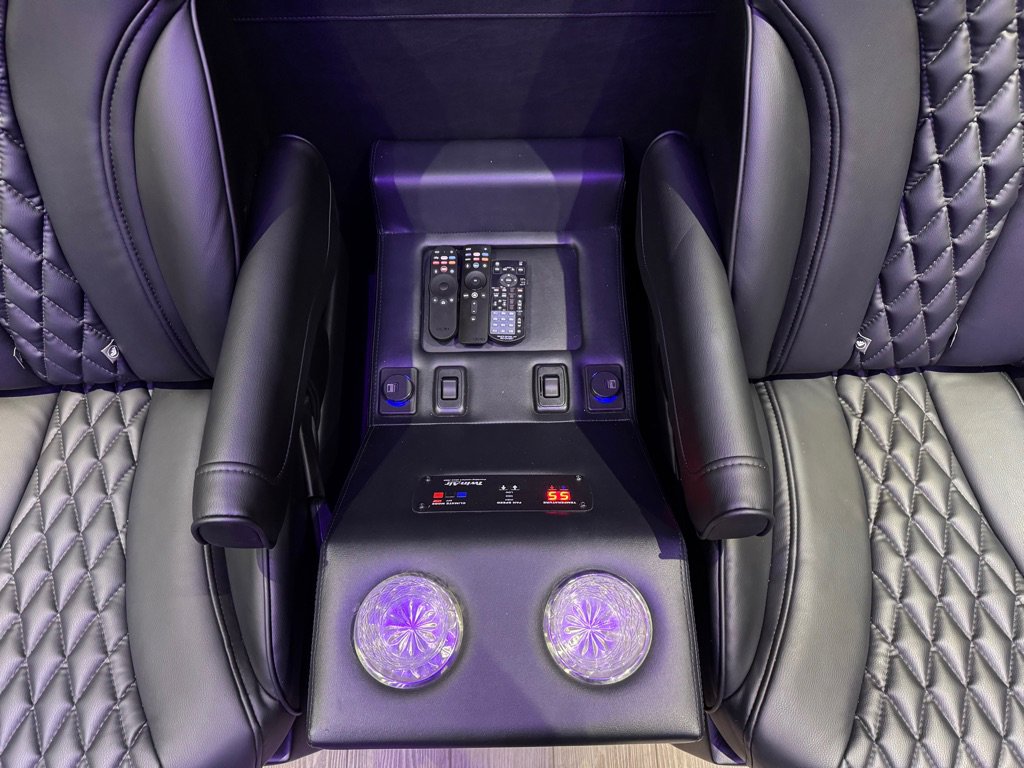 Used 2023 Mercedes-Benz Sprinter 2500 image 21