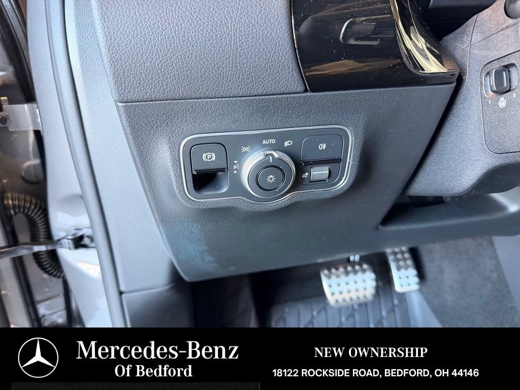 New 2026 Mercedes-Benz GLA 35 AMG 4MATIC image 9