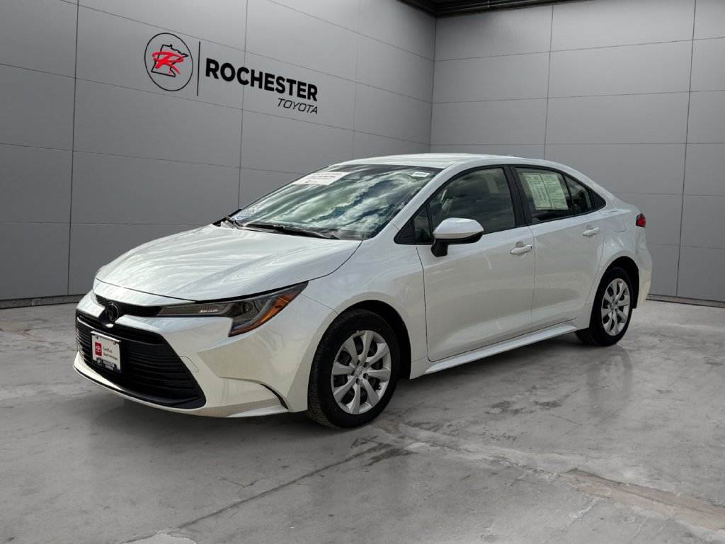 Used 2023 Toyota Corolla LE w/ Carpet Mat Package (TMS) FWD image 7