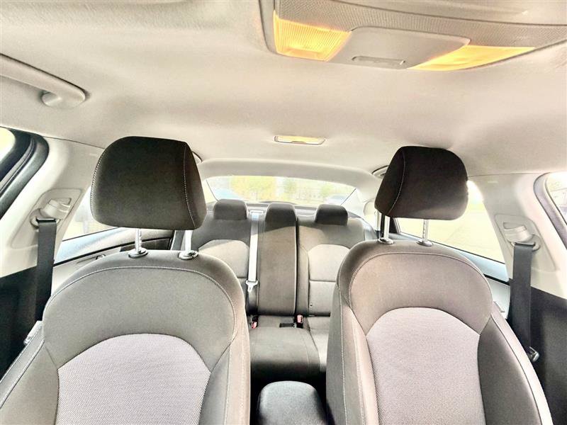 Used 2023 Kia Forte LXS w/ LXS Technology Package FWD image 11