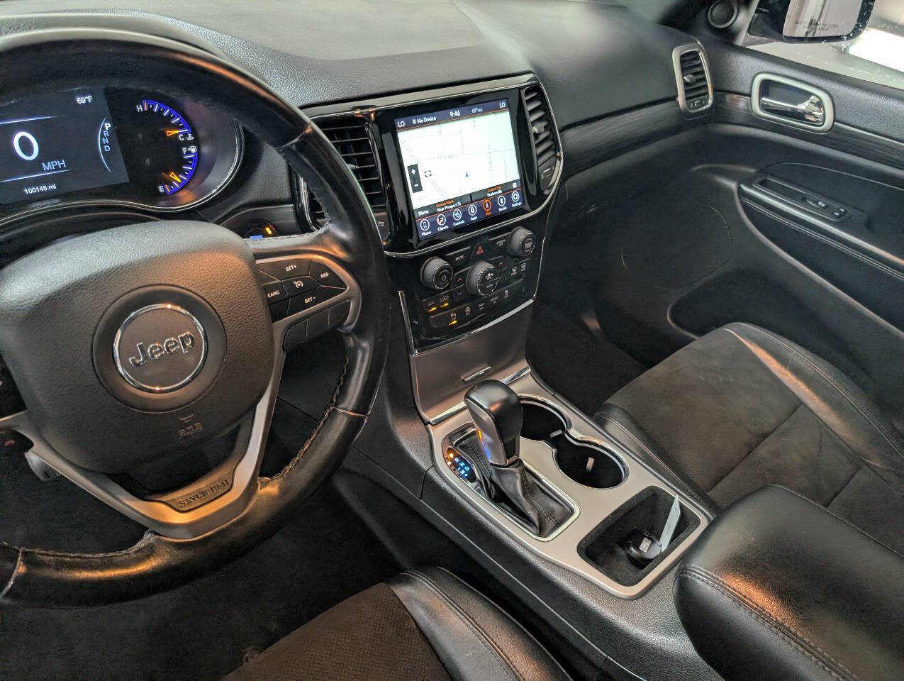 Used 2022 Jeep Grand Cherokee Altitude AWD/4WD image 19