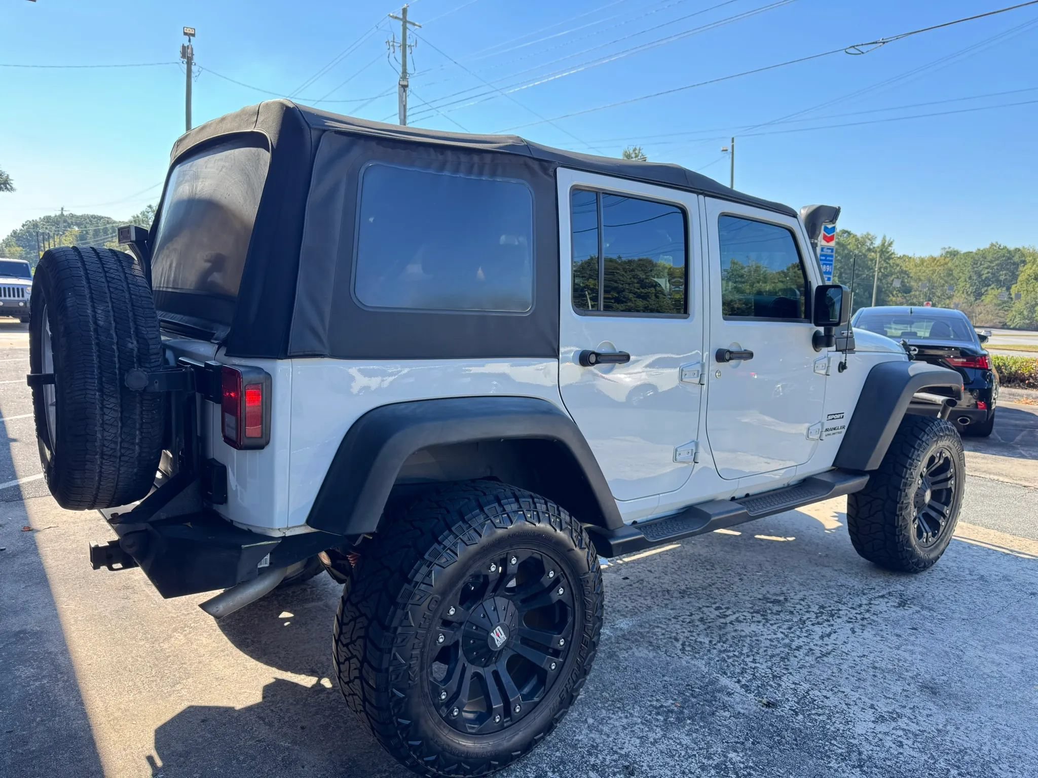 Used 2016 Jeep Wrangler Unlimited Sport w/ Quick Order Package 24S AWD/4WD image 8