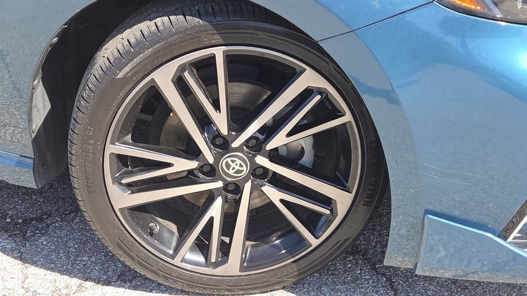 Used 2025 Toyota Camry XSE image 18