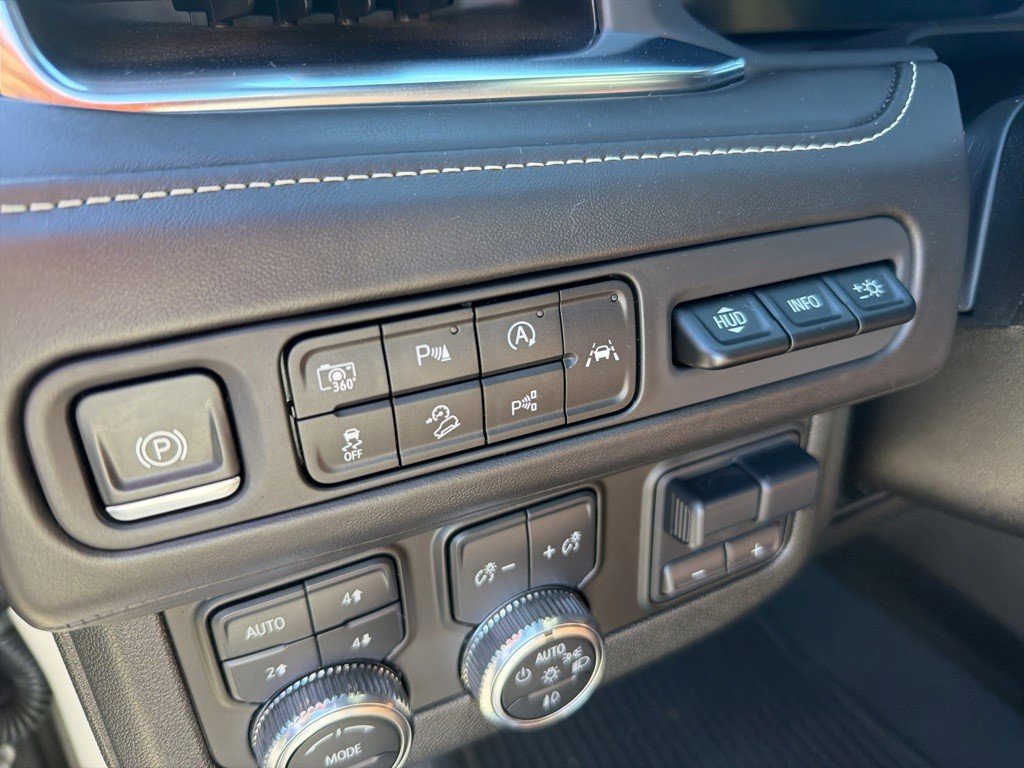 Certified 2024 GMC Yukon XL Denali Ultimate image 8