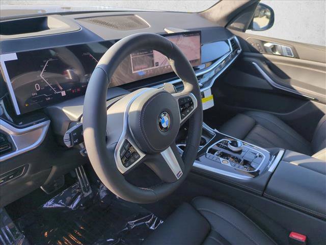 New 2026 BMW X7 xDrive40i image 3