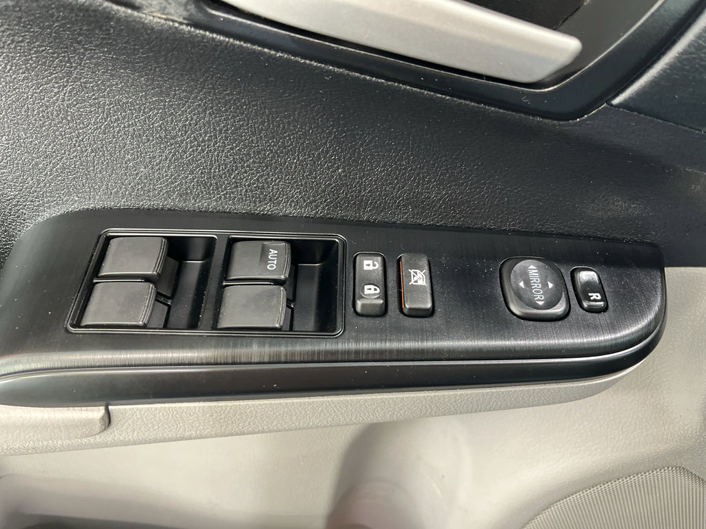 Used 2014 Toyota Camry LE FWD image 23