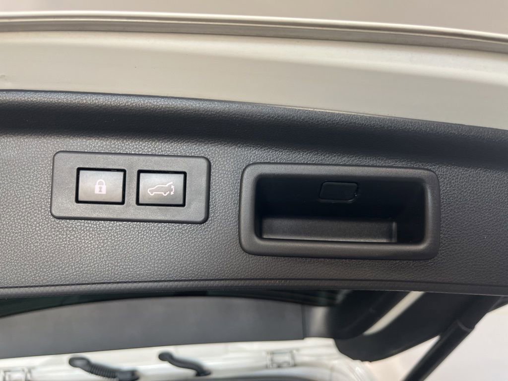 Used 2023 Subaru Forester Premium image 14