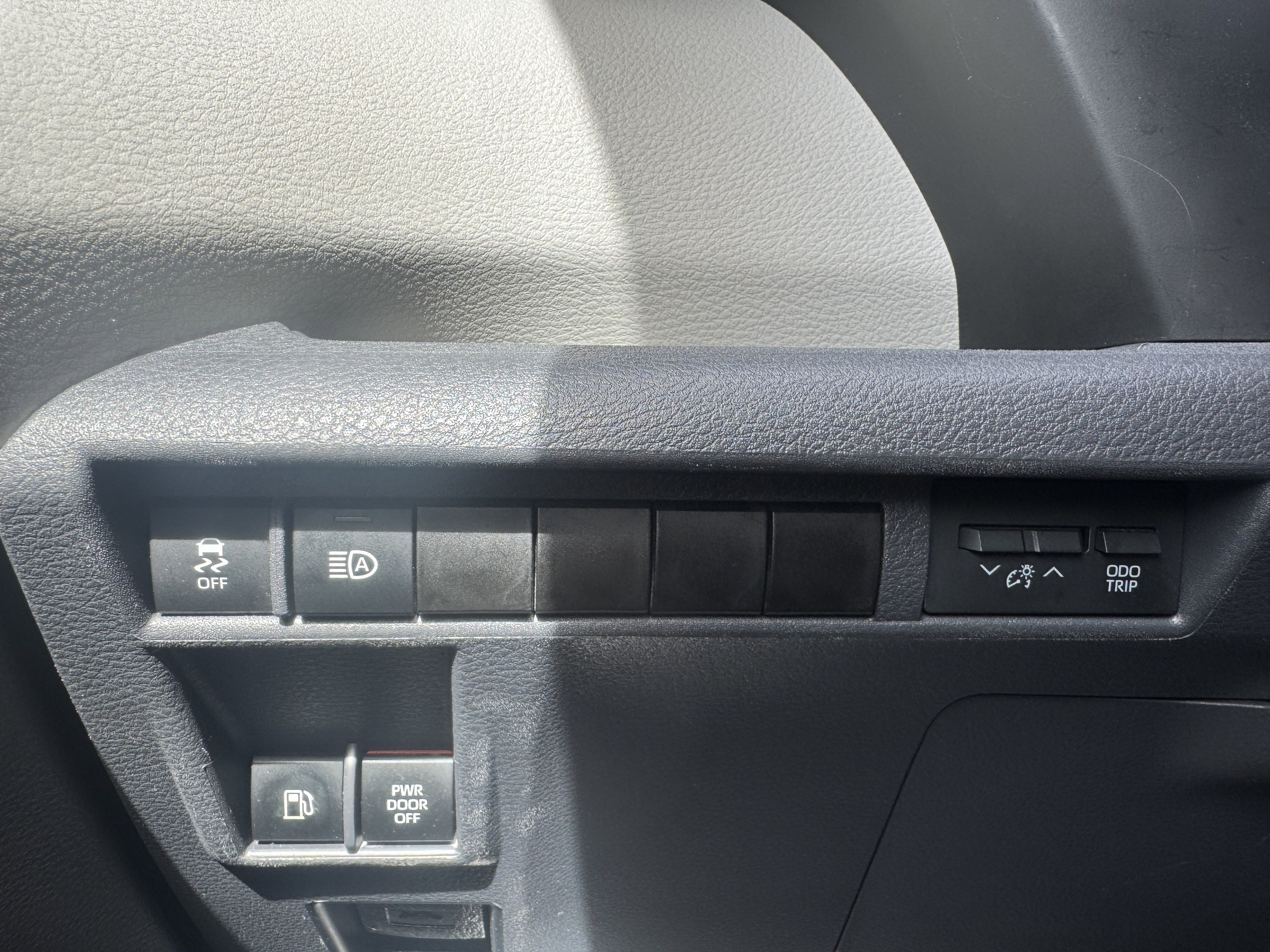 Used 2021 Toyota Sienna XLE w/ XLE Plus Package image 33