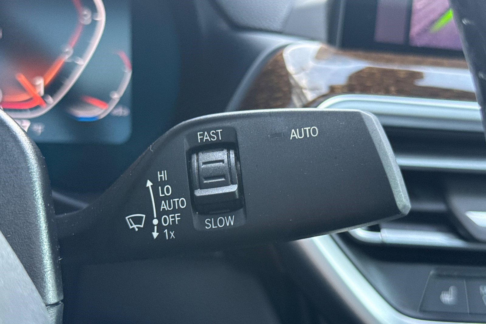 Certified 2023 BMW X4 xDrive30i w/ Premium Package image 32