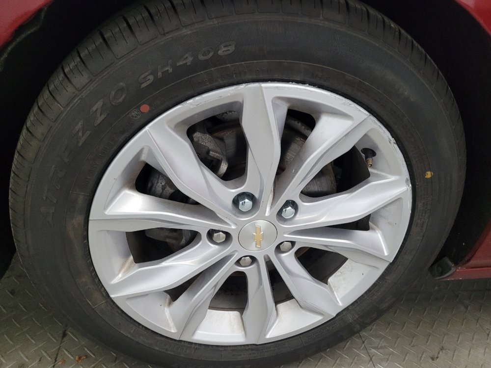 Used 2020 Chevrolet Malibu LT FWD image 31