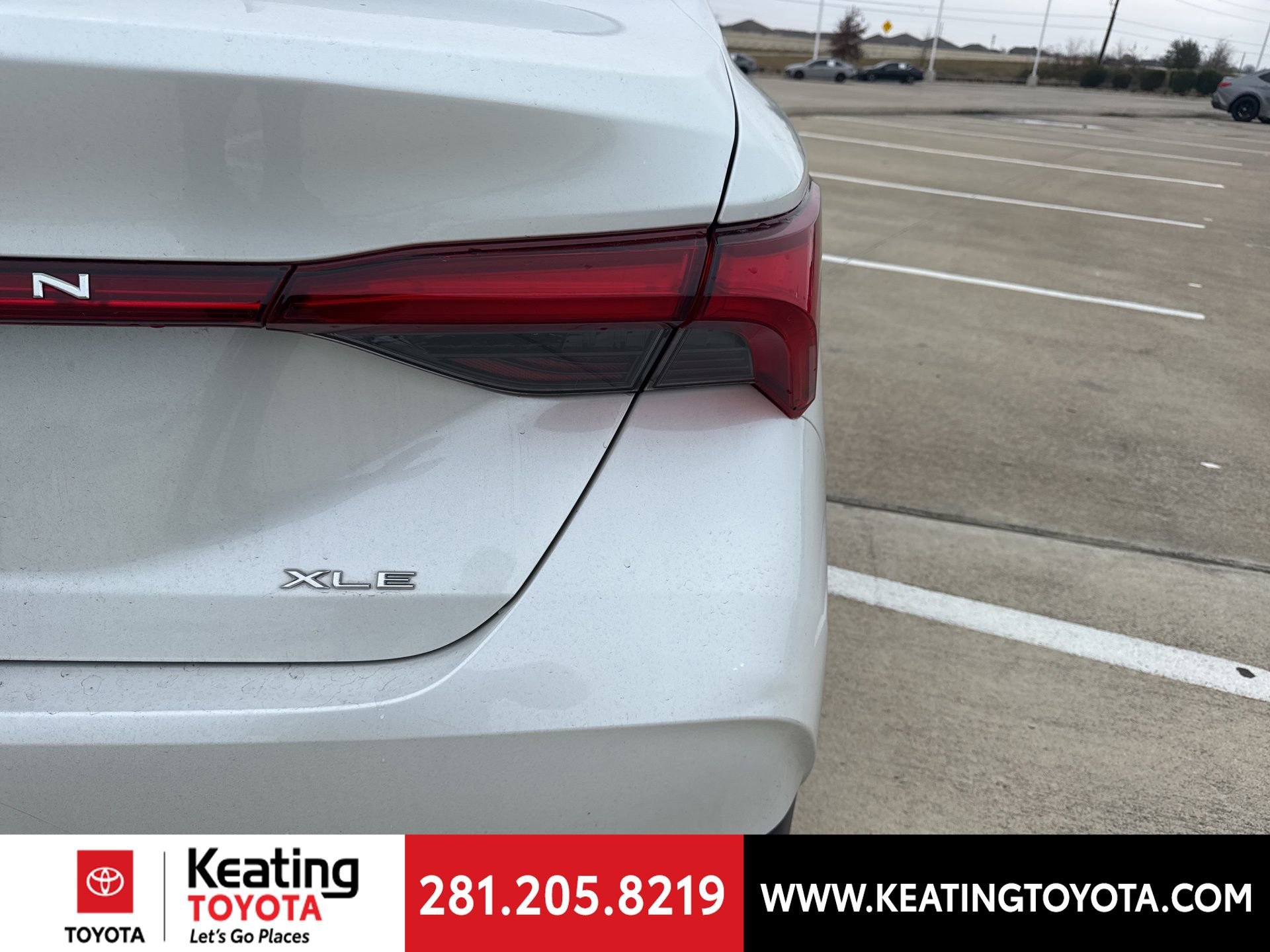 Used 2022 Toyota Avalon XLE image 9