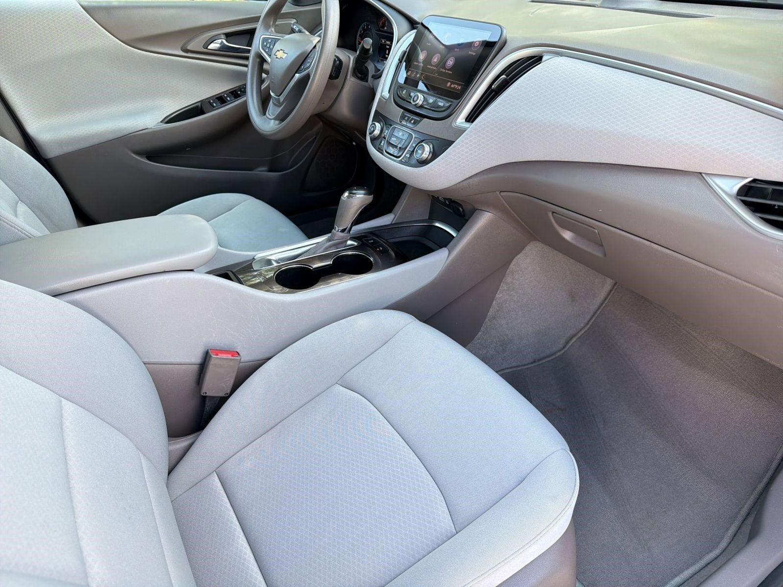 Certified 2020 Chevrolet Malibu LS w/ Driver Confidence Package II image 31