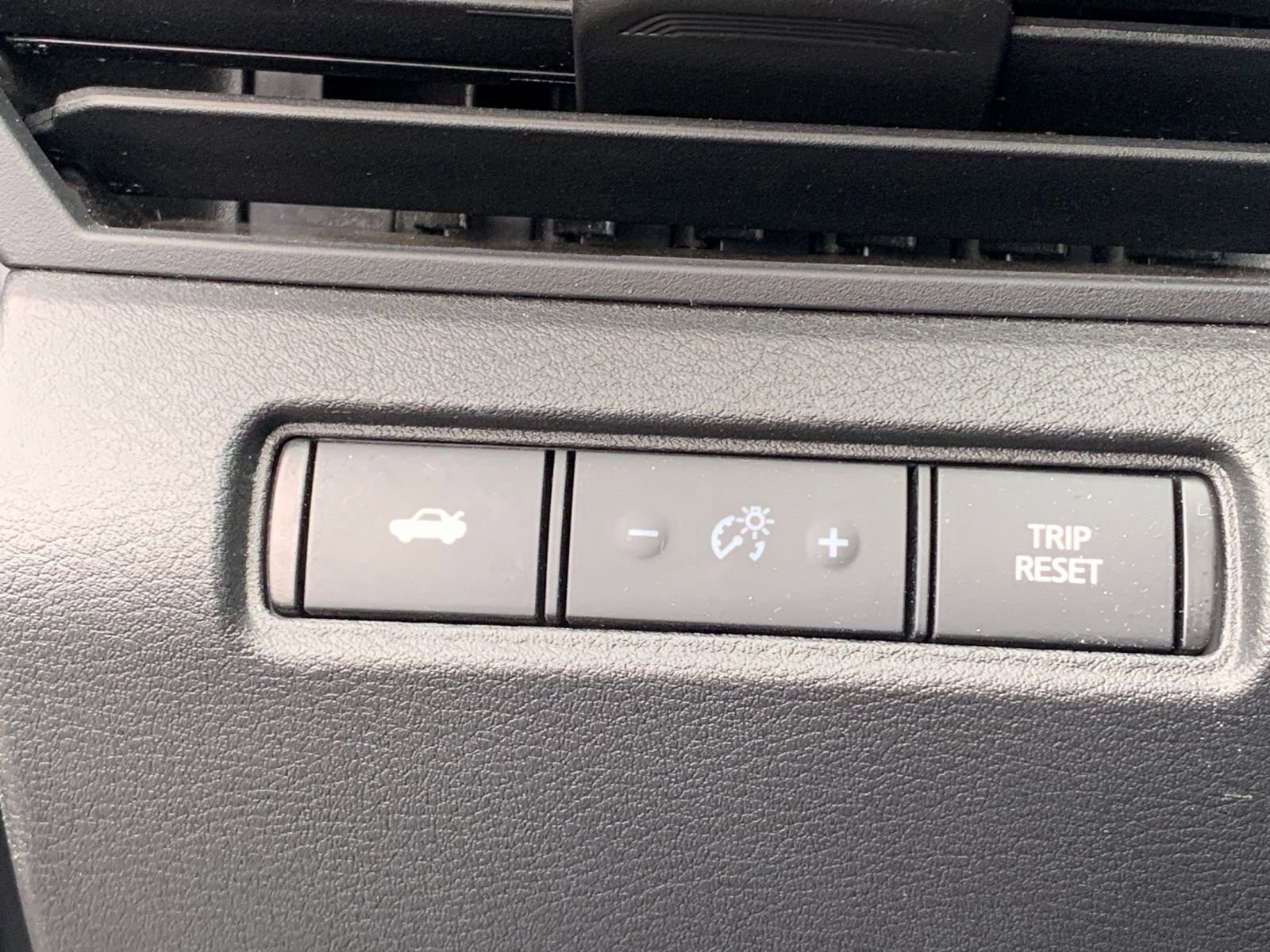 Used 2025 Nissan Altima 2.5 SV image 23