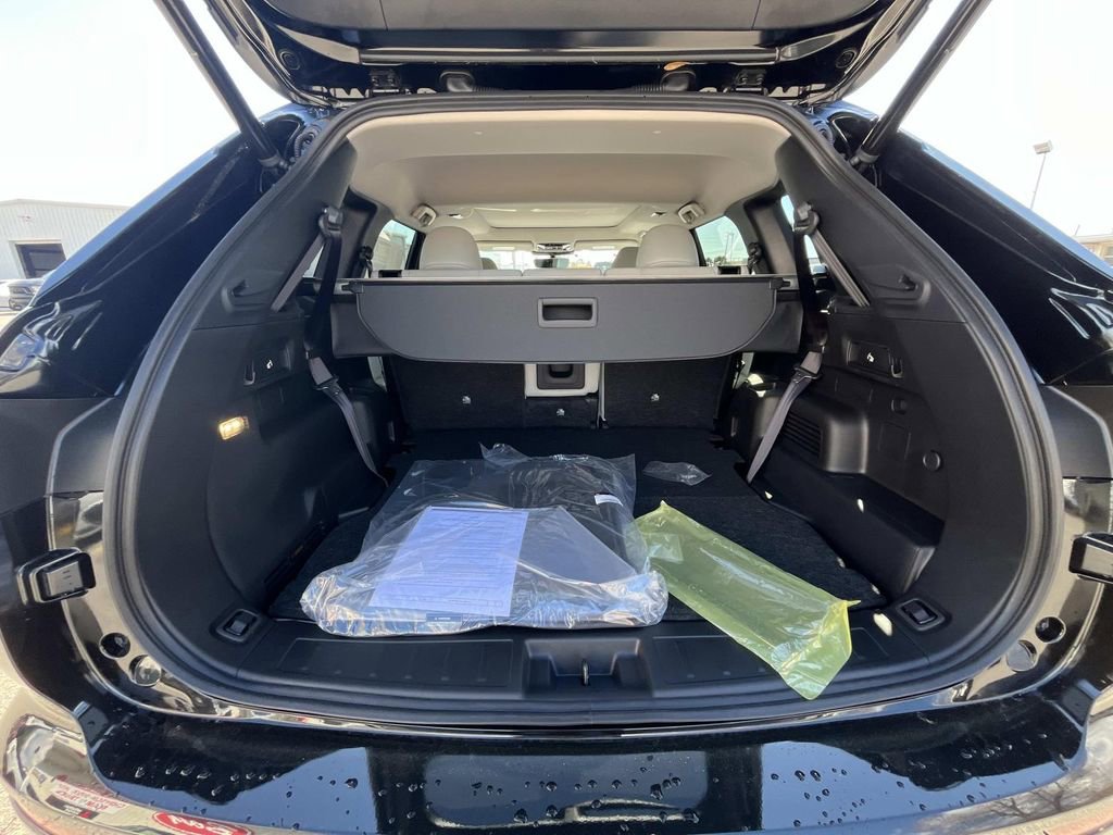 New 2026 Mitsubishi Outlander SE image 13