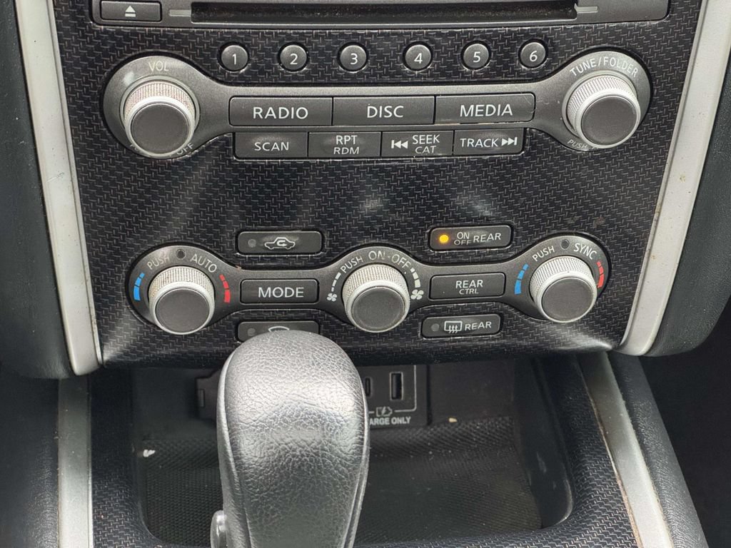 Used 2020 Nissan Pathfinder SL AWD/4WD image 5