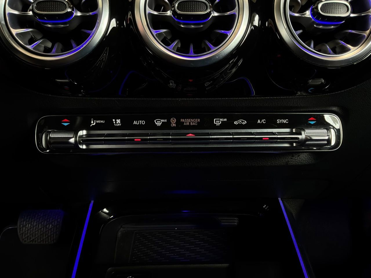 Used 2025 Mercedes-Benz GLA 250 image 30