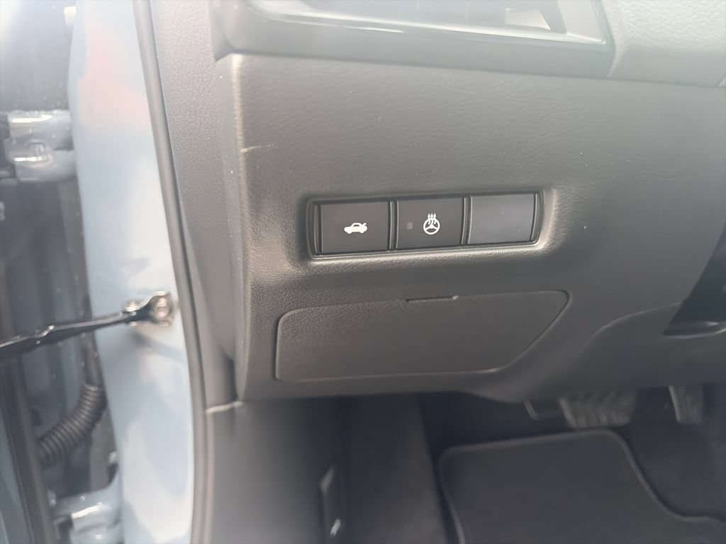 New 2026 Nissan Sentra SR w/ SR All Weather Package FWD image 31