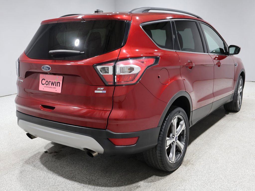 Used 2017 Ford Escape SE w/ SE Leather Comfort Package video 2