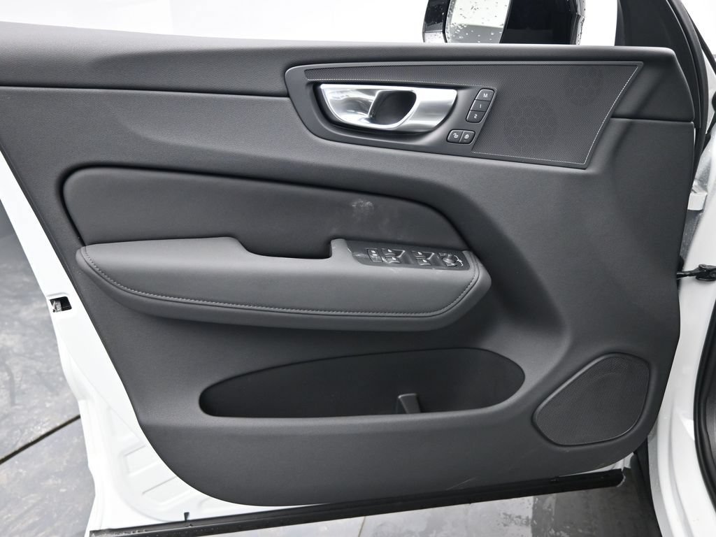 New 2026 Volvo XC60 B5 Plus w/ Climate Package AWD/4WD image 21