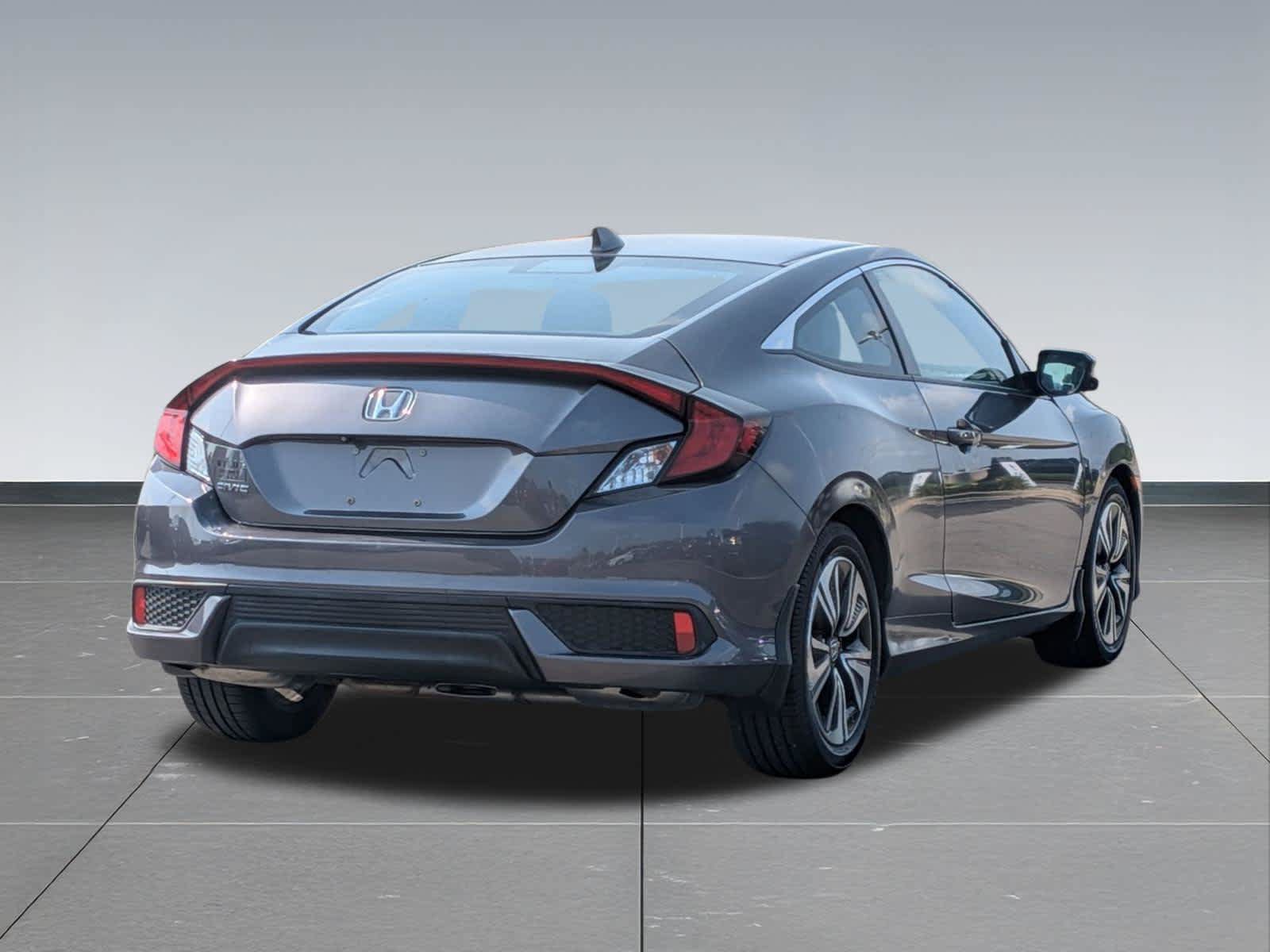 Used 2017 Honda Civic EX-T image 5
