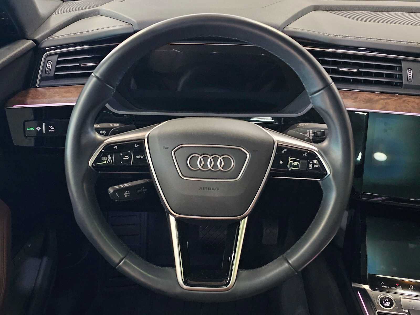 Used 2023 Audi e-tron Prestige w/ Prestige Package AWD/4WD image 17