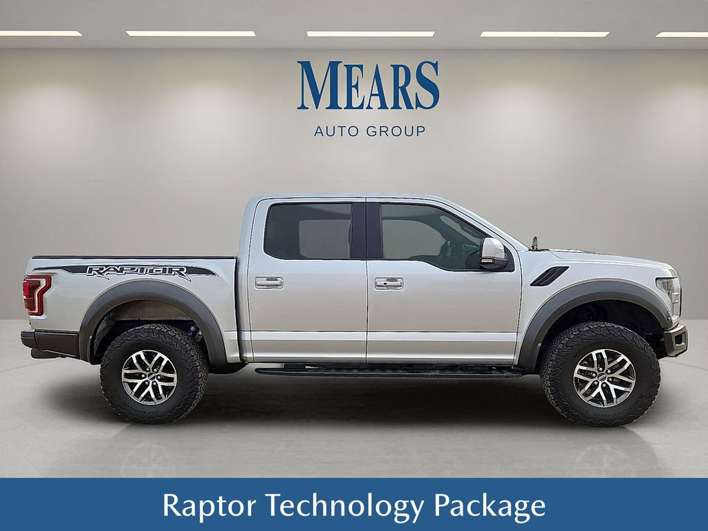 Used 2017 Ford F150 Raptor w/ Equipment Group 802A Luxury image 7