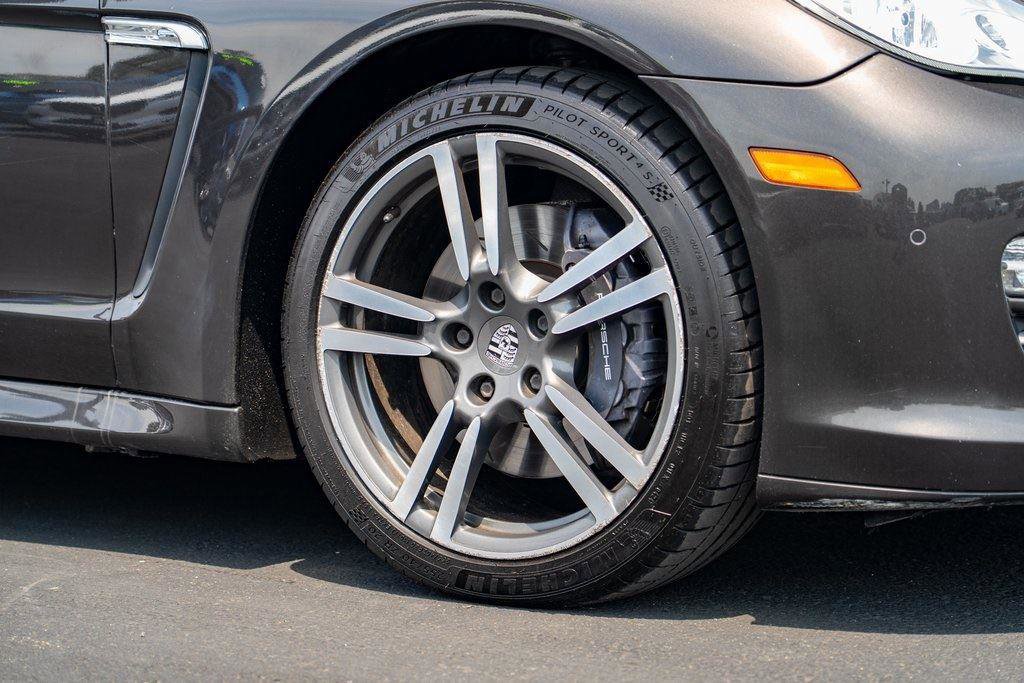 Used 2013 Porsche Panamera 4 w/ Premium Pkg image 7