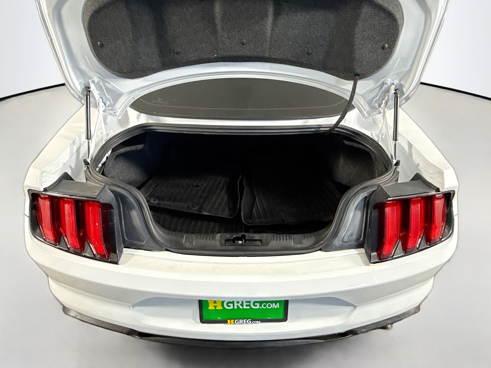 Used 2021 Ford Mustang EcoBoost image 33