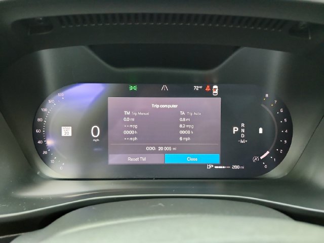 Certified 2023 Volvo XC40 B5 Plus w/ Protection Package Premier AWD/4WD image 24