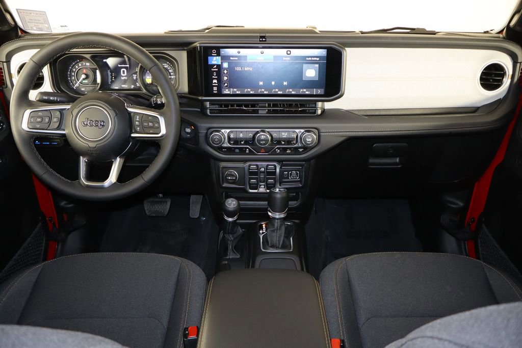 Used 2025 Jeep Wrangler Unlimited Sahara w/ Safety Group image 14