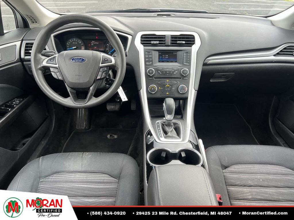 Used 2016 Ford Fusion SE FWD image 13