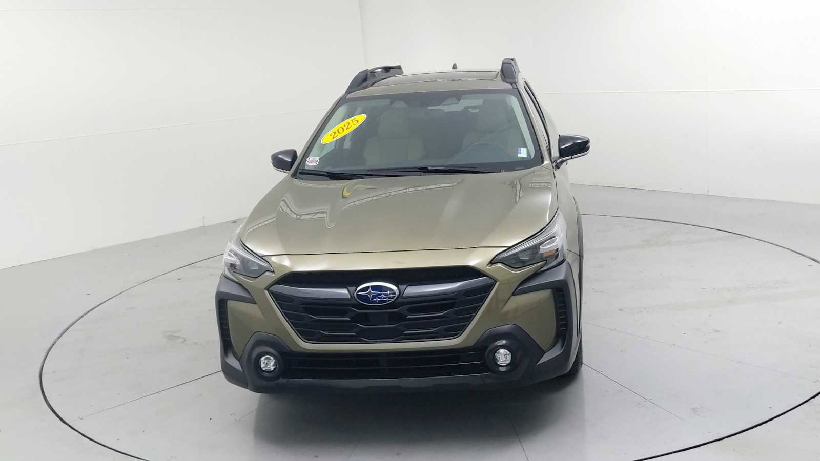 Certified 2025 Subaru Outback Premium AWD/4WD image 3