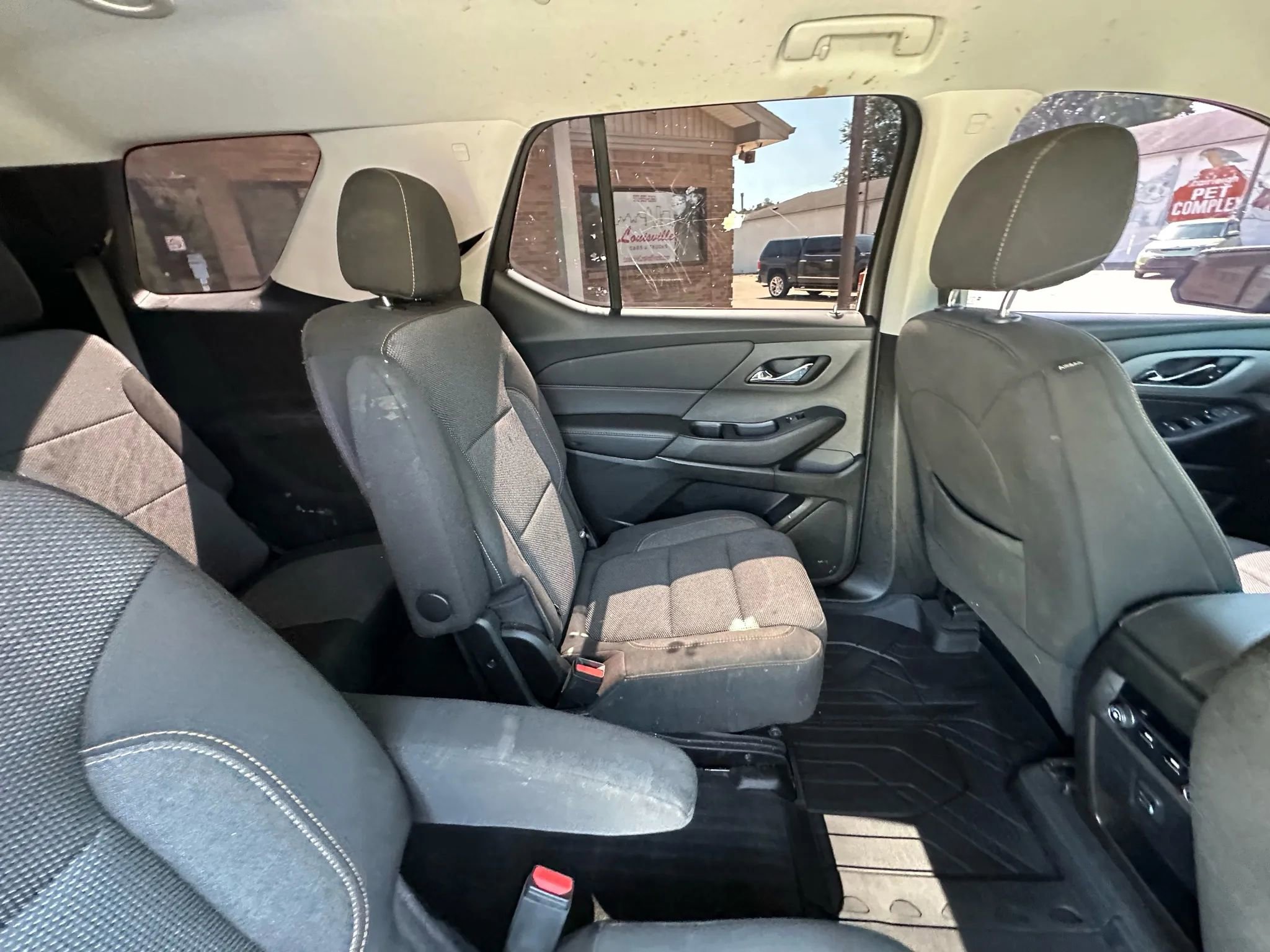 Used 2021 Chevrolet Traverse LT w/ LPO, Floor Liner Package image 27