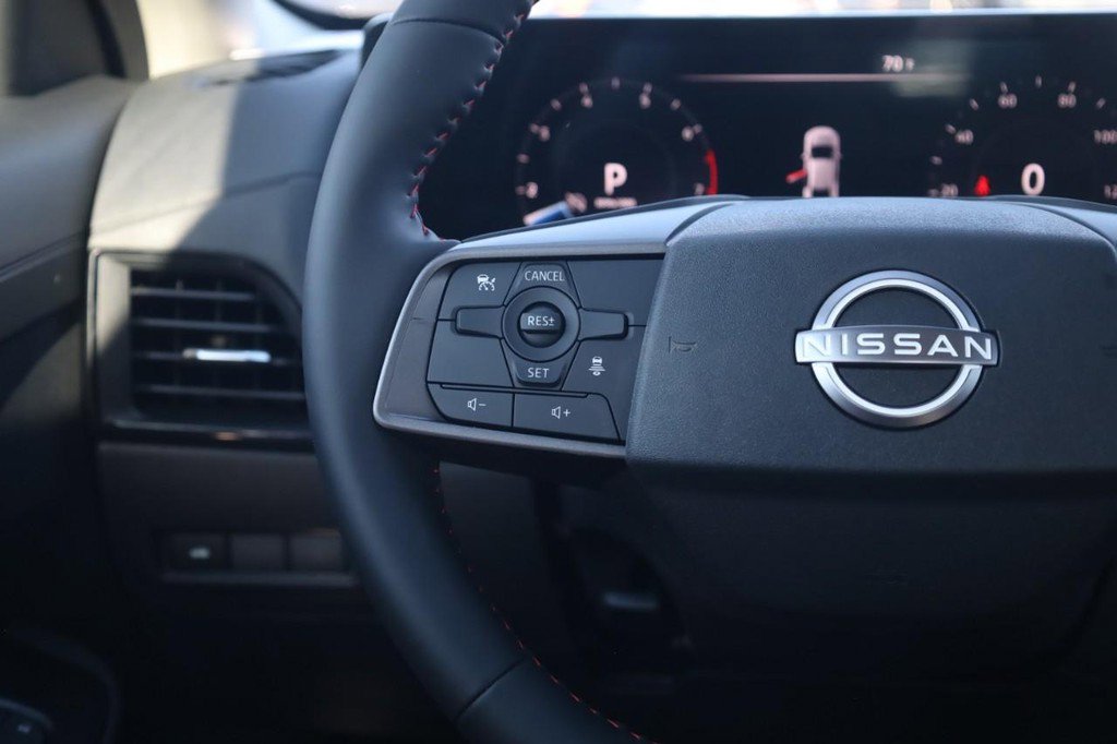 New 2026 Nissan Sentra SR w/ Floor Mat Package image 10