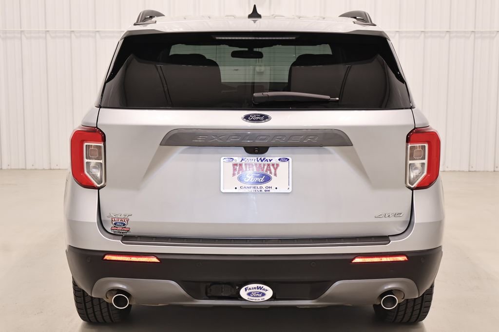 Certified 2023 Ford Explorer XLT w/ Equipment Group 202A image 9
