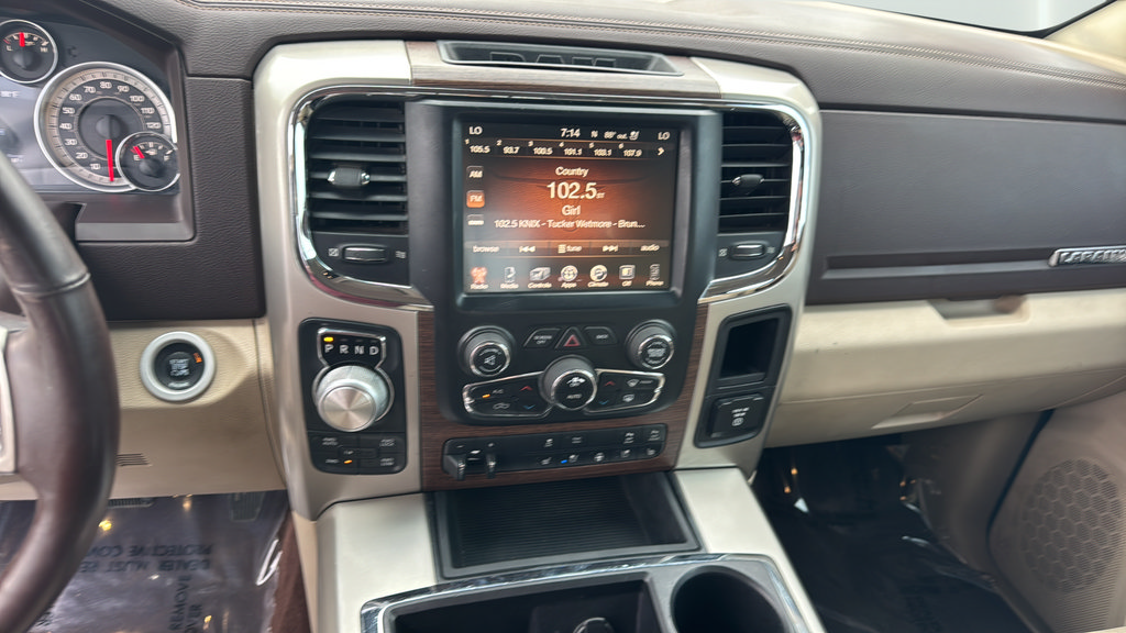 Used 2015 RAM 1500 Laramie w/ Convenience Group AWD/4WD image 15