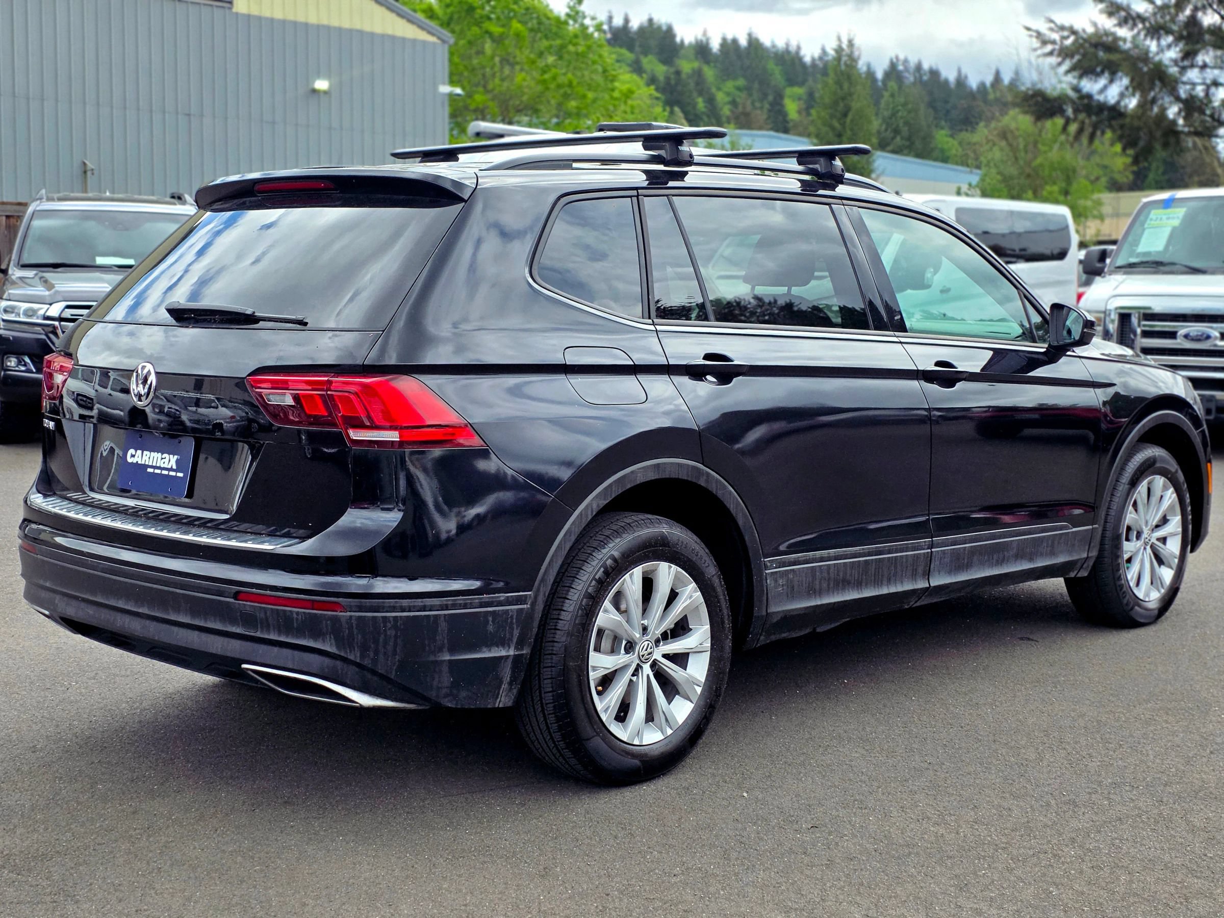Used 2019 Volkswagen Tiguan S w/ 3rd Row Seat Package AWD/4WD image 7