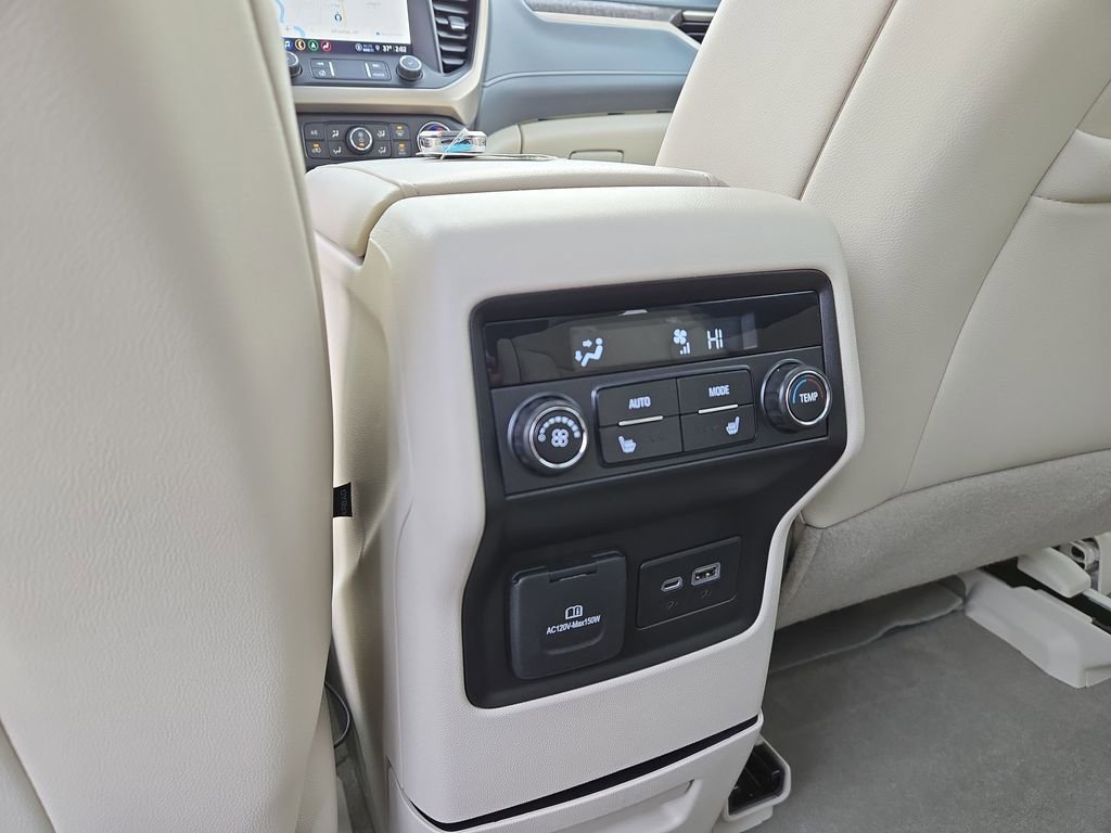 Used 2022 GMC Acadia Denali image 28
