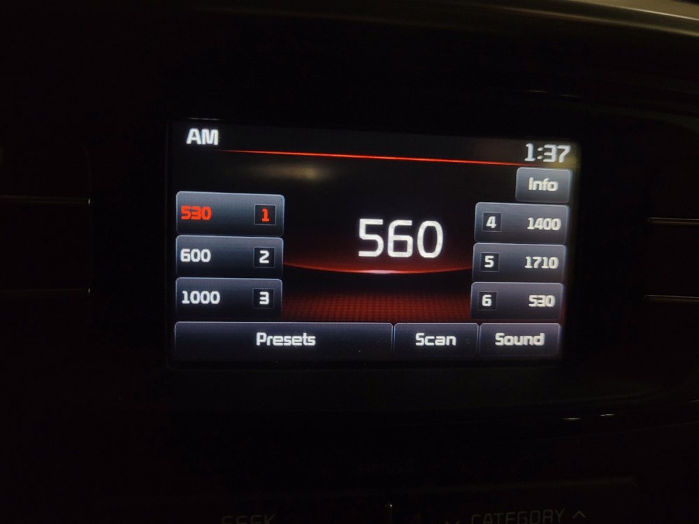 Used 2016 Kia Sorento EX image 25