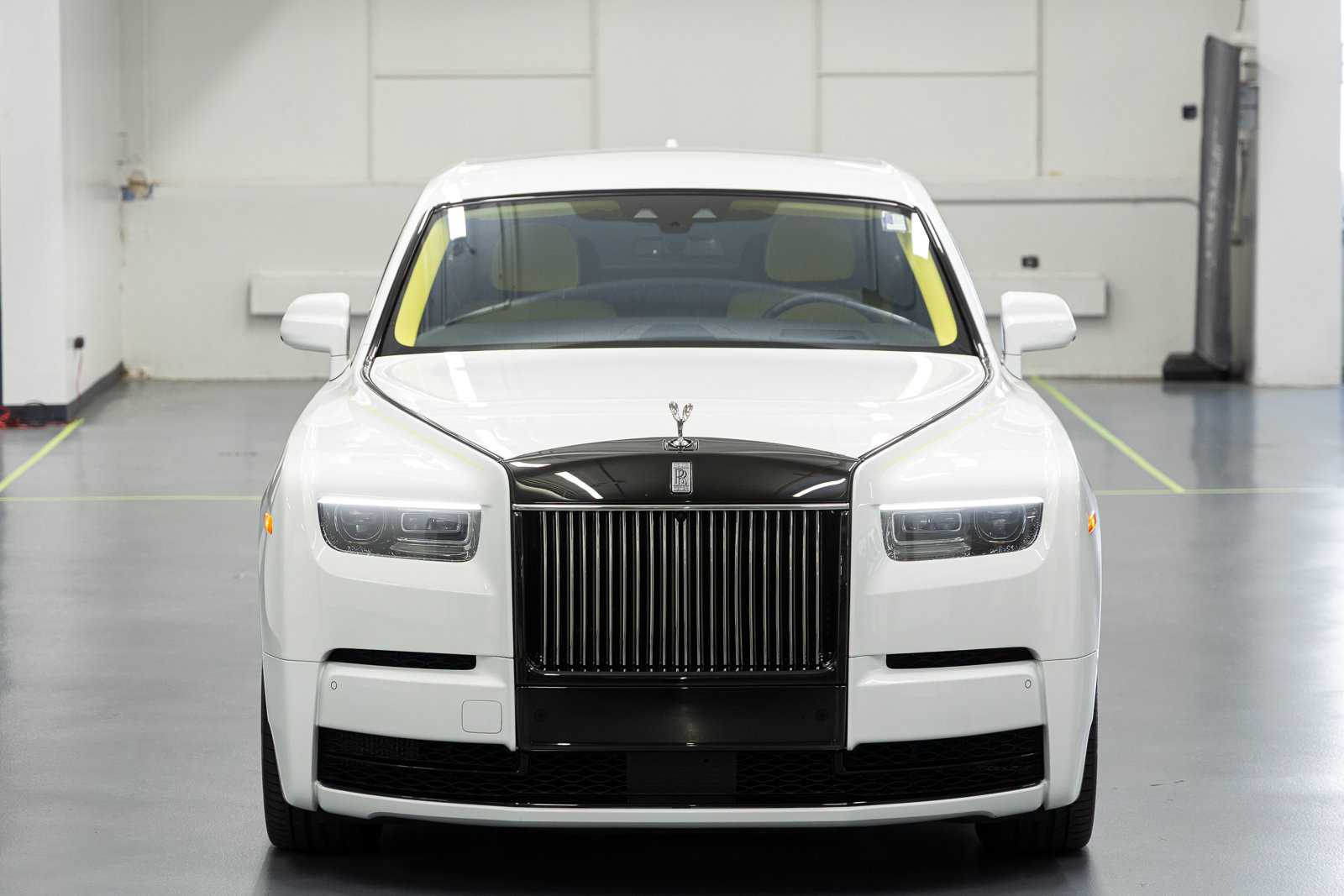 Certified 2024 Rolls-Royce Phantom Sedan w/ The Phantom Package RWD image 9