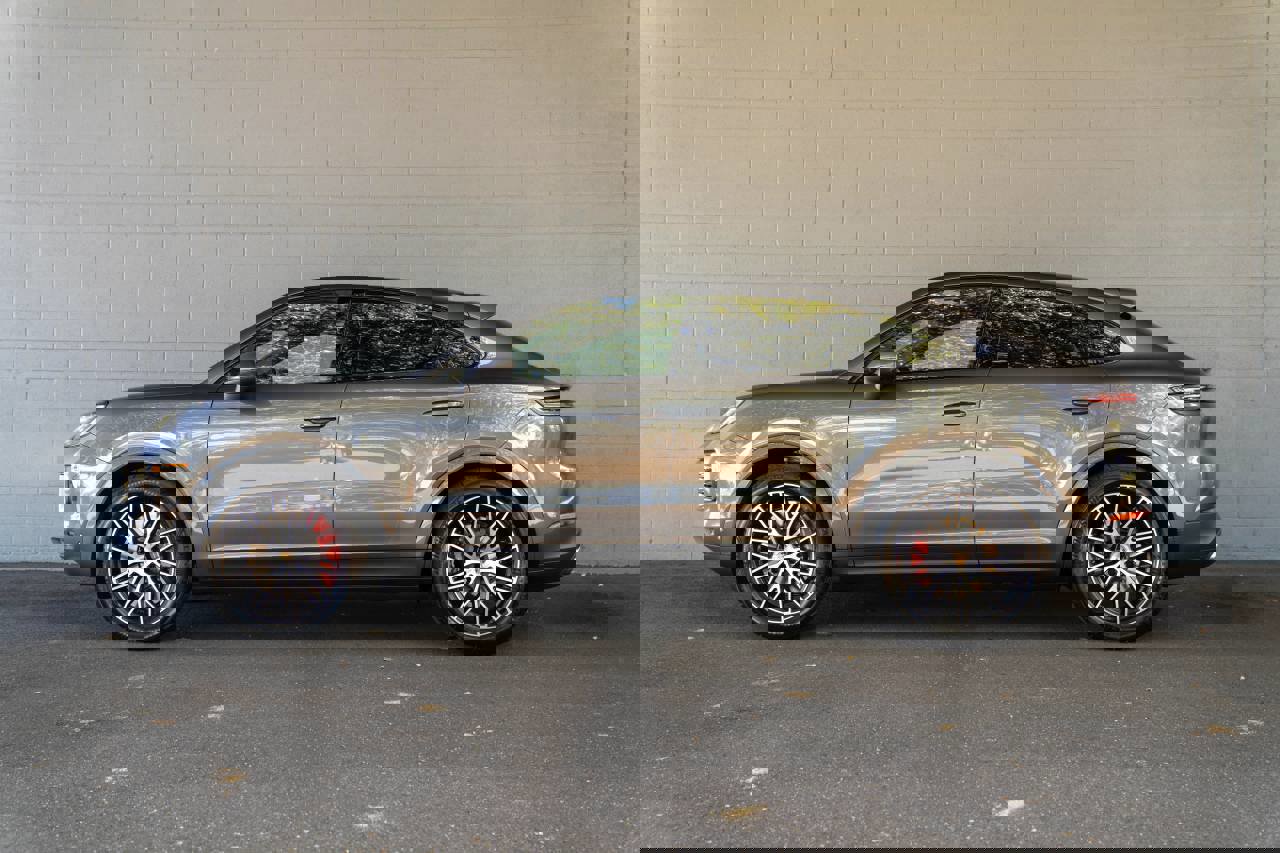 New 2026 Porsche Cayenne S image 2
