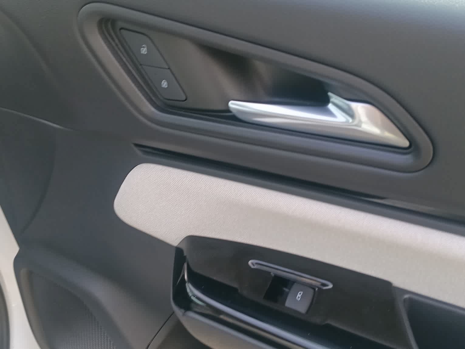 Used 2024 Honda Prologue EX image 28