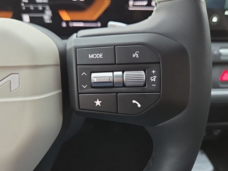 New 2026 Kia K4 GT-Line FWD image 31