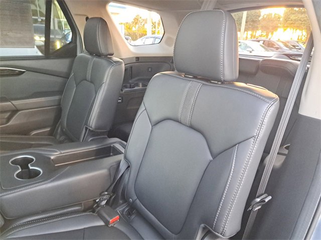 Certified 2024 Honda Pilot Touring image 12