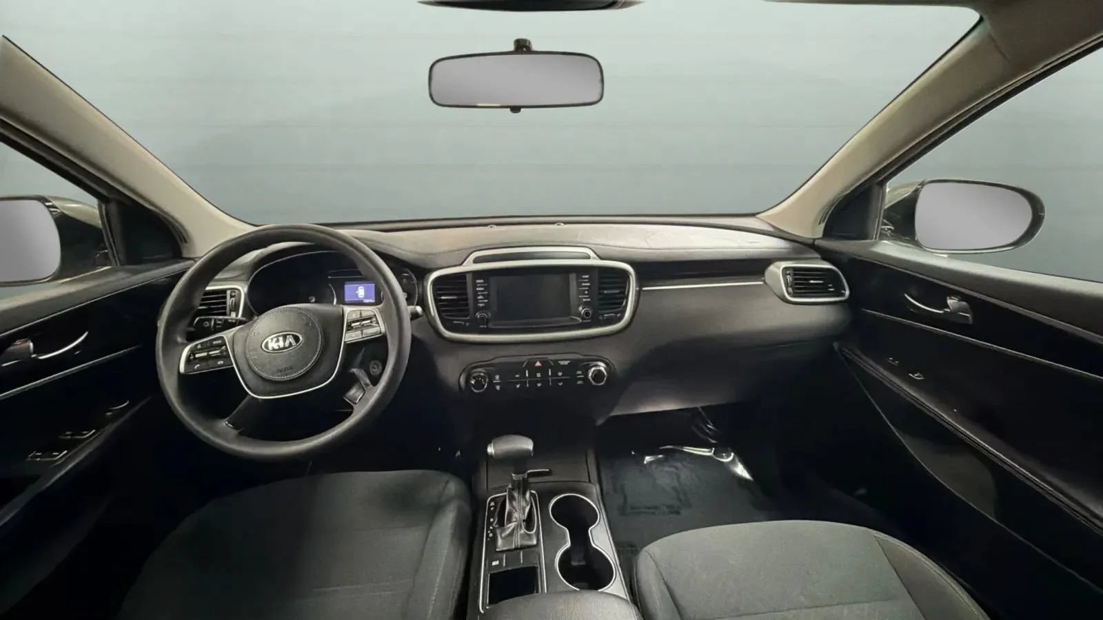 Used 2019 Kia Sorento L FWD image 9
