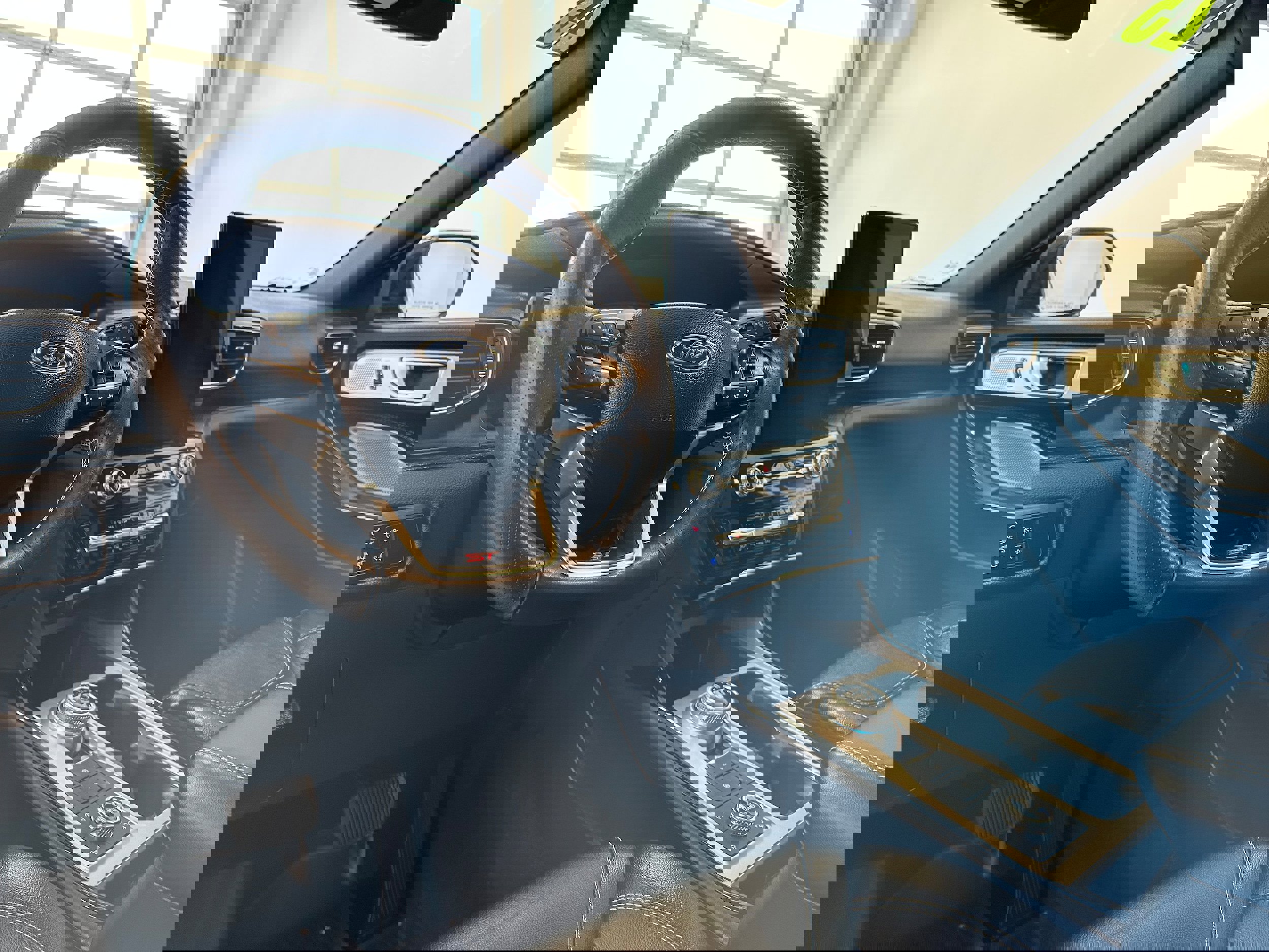 Used 2023 Ford Explorer ST w/ Equipment Group 401A image 10