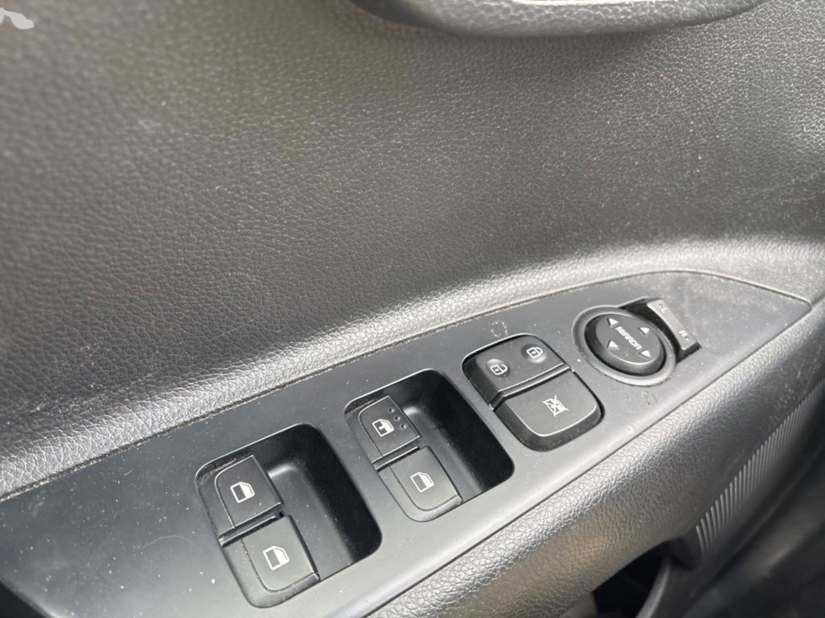 Used 2022 Kia Rio S image 33